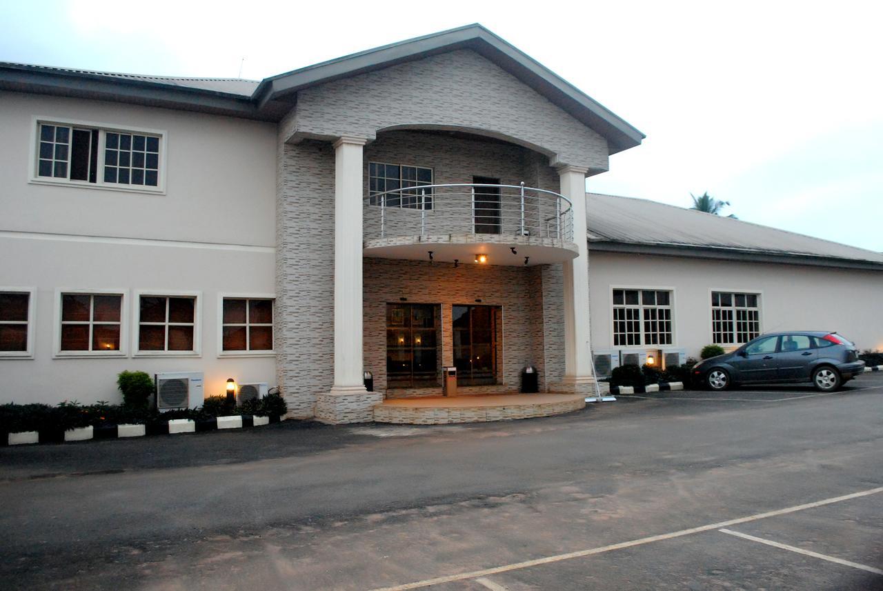 Grand Inn&Suites Ijebu Ode Exterior foto