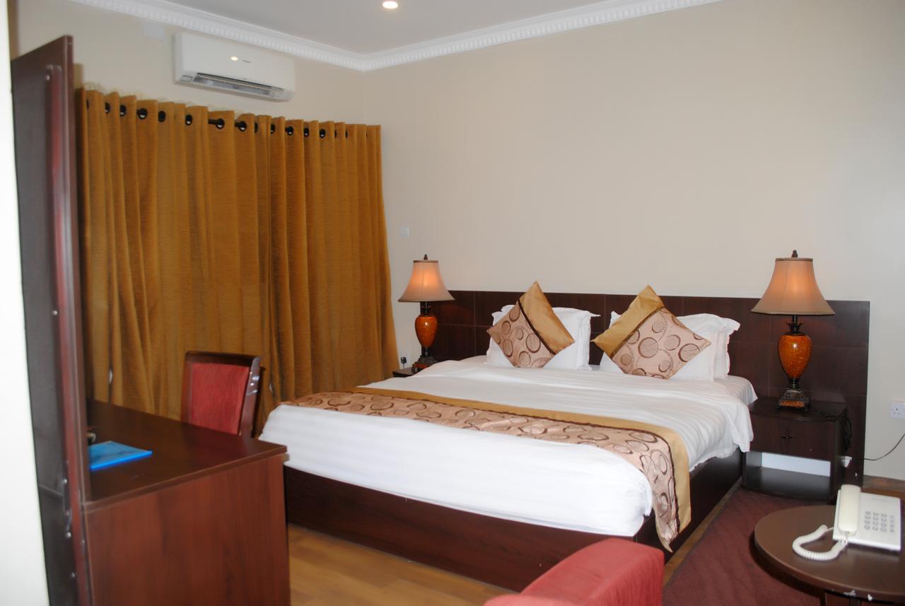 Grand Inn&Suites Ijebu Ode Exterior foto