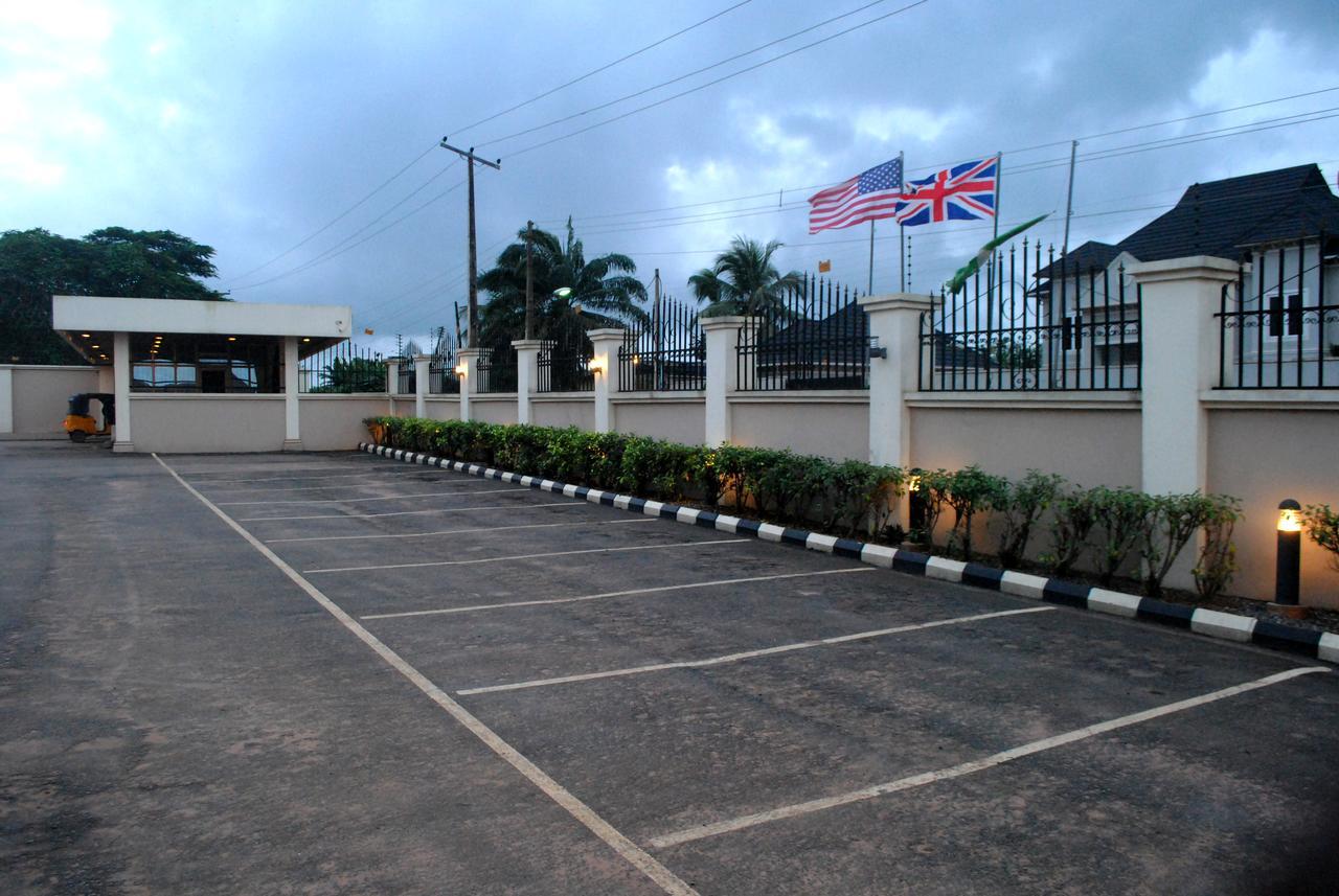Grand Inn&Suites Ijebu Ode Exterior foto