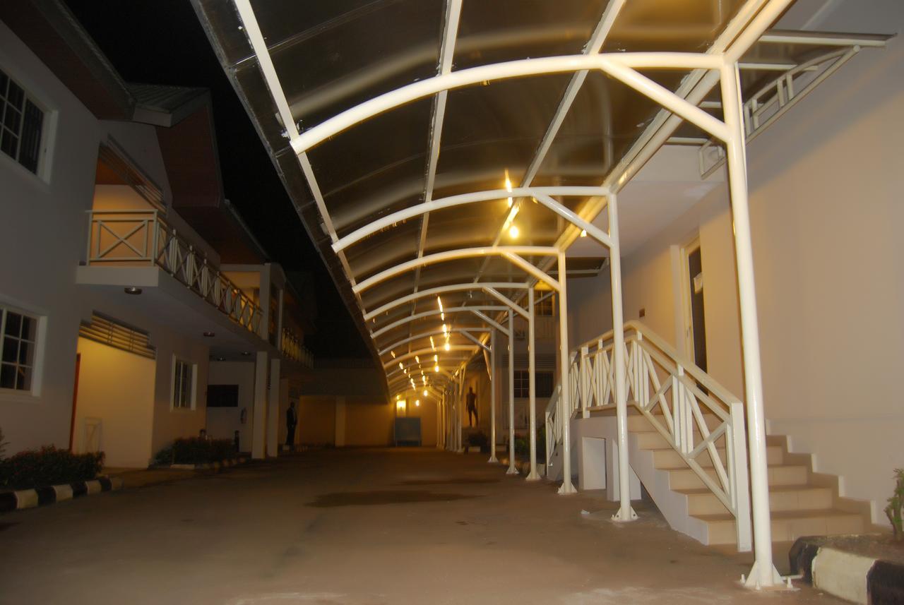 Grand Inn&Suites Ijebu Ode Exterior foto